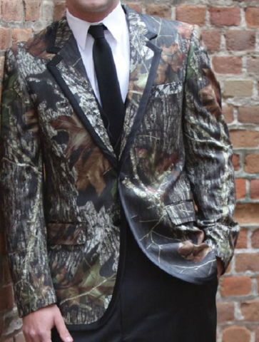 Camouflage Mossy Oak Closeout Coat ONLY