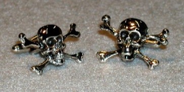 Cufflinks SKULL AND CROSSBONES Cuff Links Silver